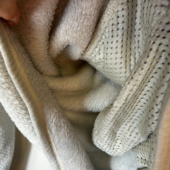 Patagonia Women's Re-Tool Ivory 1/4 Snap Plush Fleece Hoodie Size XL - Picture 11 of 14